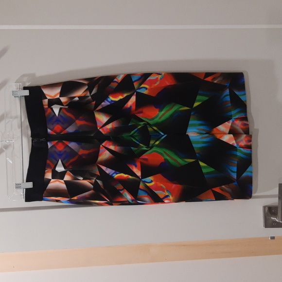 Milly Kaleidoscope Print Scuba Knit Skirt Size 6 - Picture 2 of 6